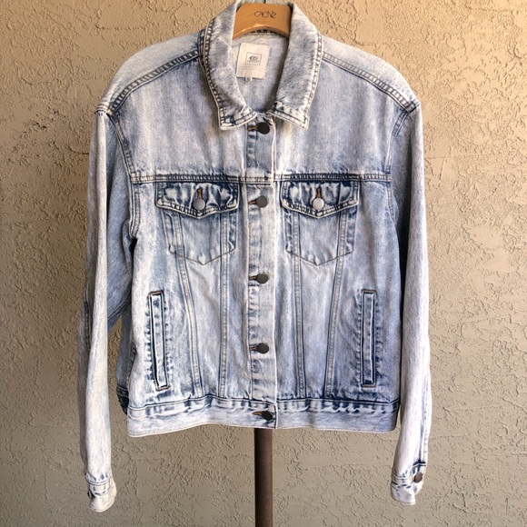 Rip Curl Jackets & Blazers - Rip Curl Acid Washed Blue Jean Jacket Size M